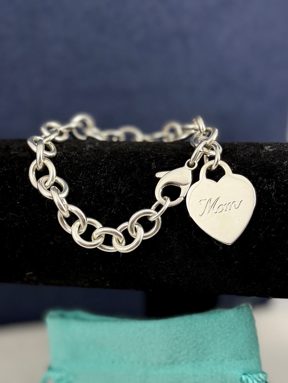 TIFFANY & CO. Sterling Silver Heart Tag Engraved “MOM” Bracelet; 7.5” w/ COA